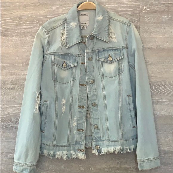 Distressed denim jacket light blue - Picture 2 of 6